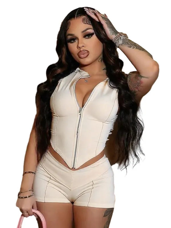 Vee Cut Short Set